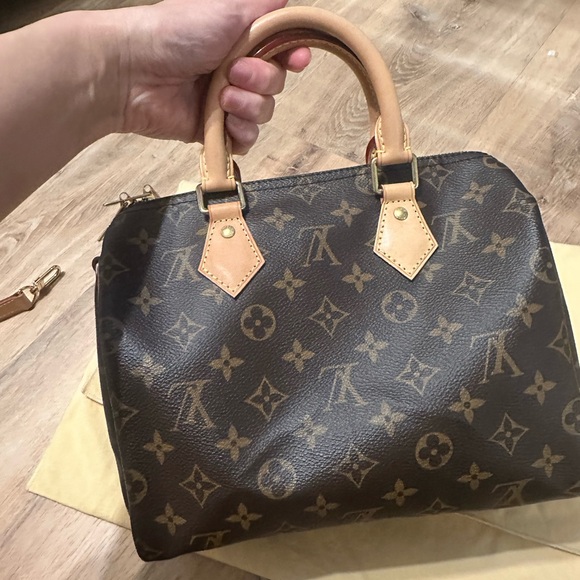 Louis Vuitton Speedy 25 - Picture 6 of 12